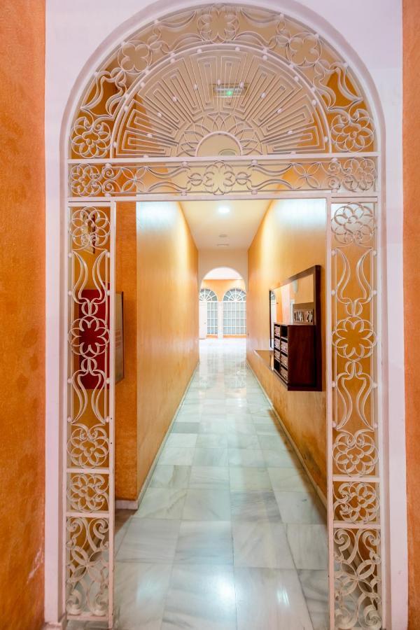 Behouse Cuna Севілья Екстер'єр фото